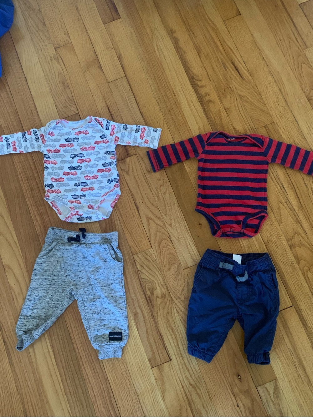 Lot of Two Outfits Size 3m